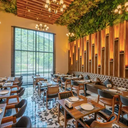 Batihan Vadi 库萨达斯